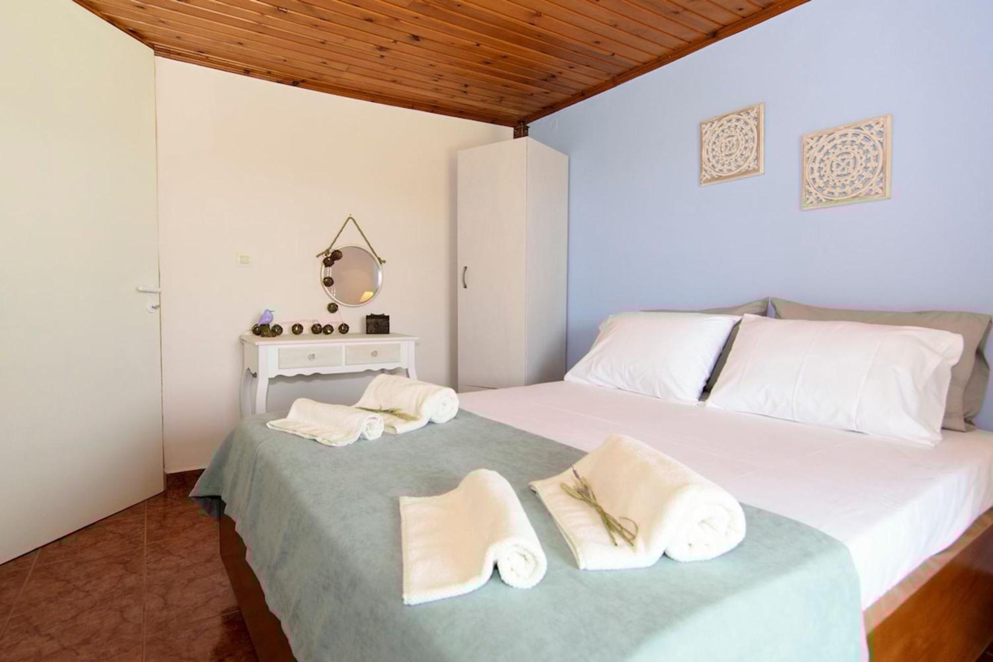 Aoria Traditional House With Stuning Mountain View Loulos Екстериор снимка