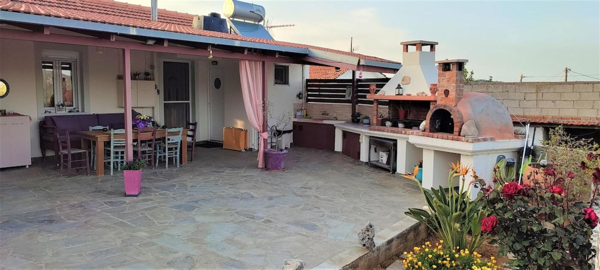 Aoria Traditional House With Stuning Mountain View Loulos Екстериор снимка